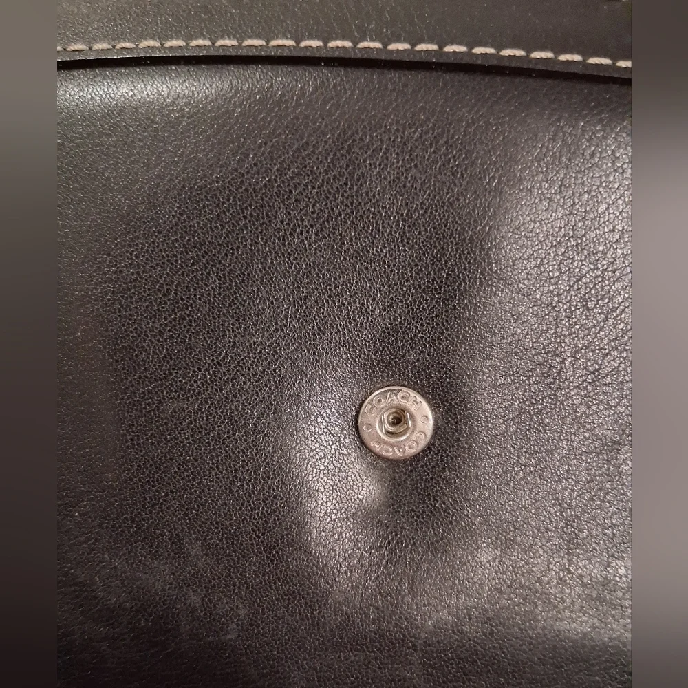 EUC Vintage Y2K Coach Soho Hampton Black Leather Trifold Clutch Wallet Bag